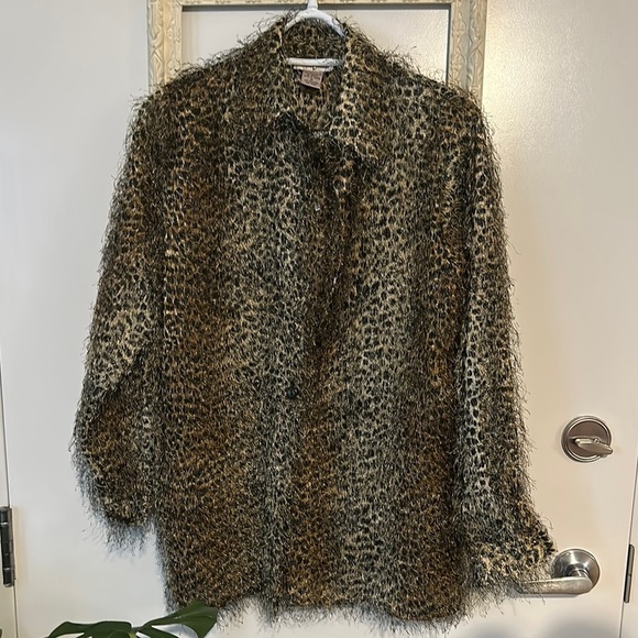 FASHION 2 FASHION | Vintage Stylish Eye Lash Leopard Print Women's Blouse - Picture 2 of 9